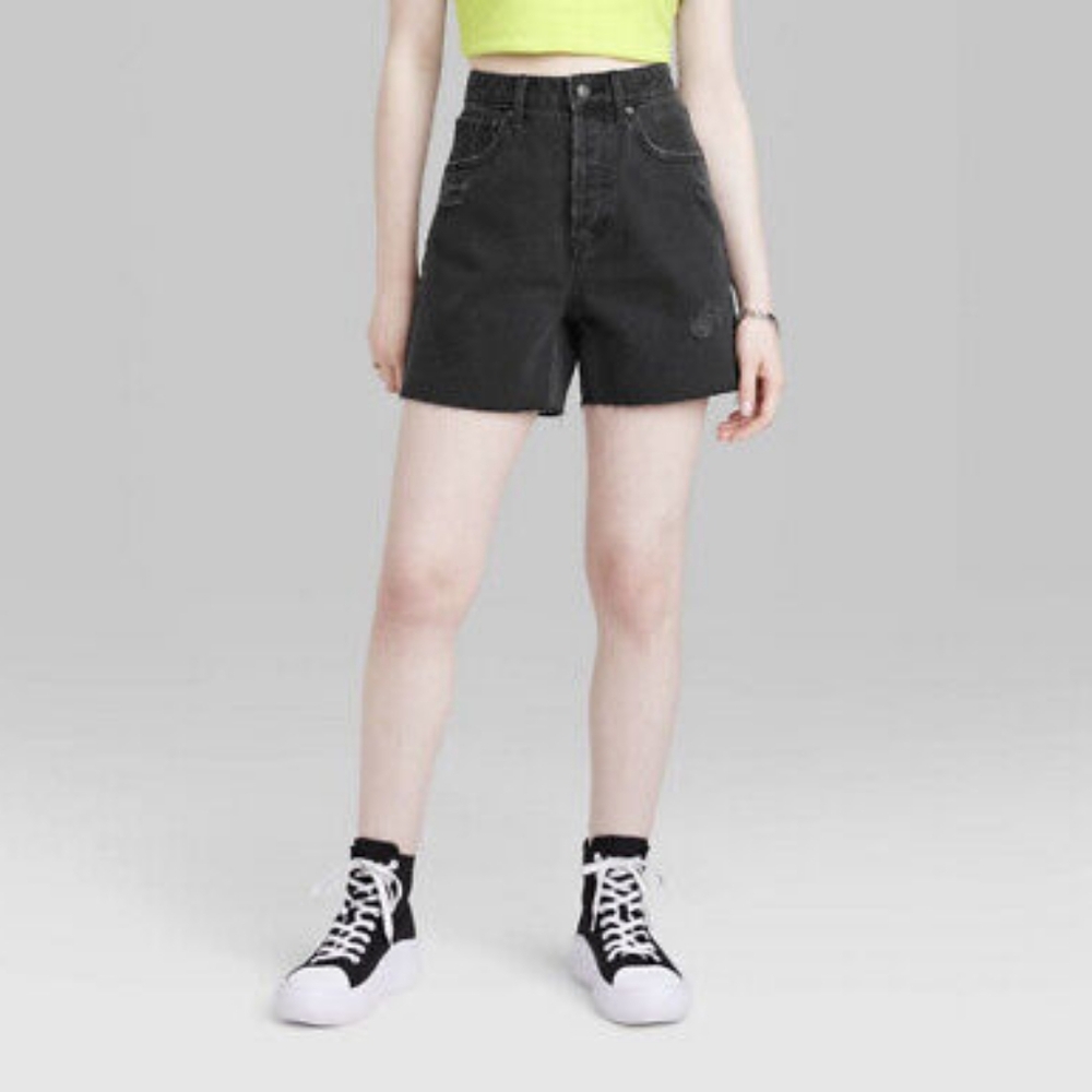 Wild Fable NWT Black Distressed High Waisted Cutoff Shorts (size 2)